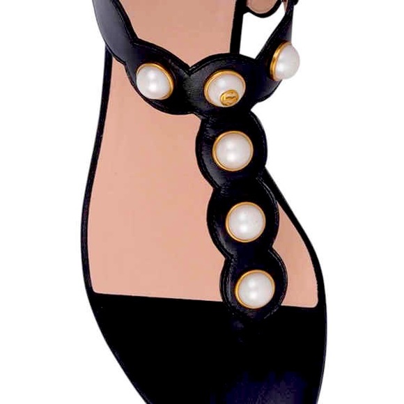 GUCCI Willow Pearl Thong Sandals - Picture 1 of 14